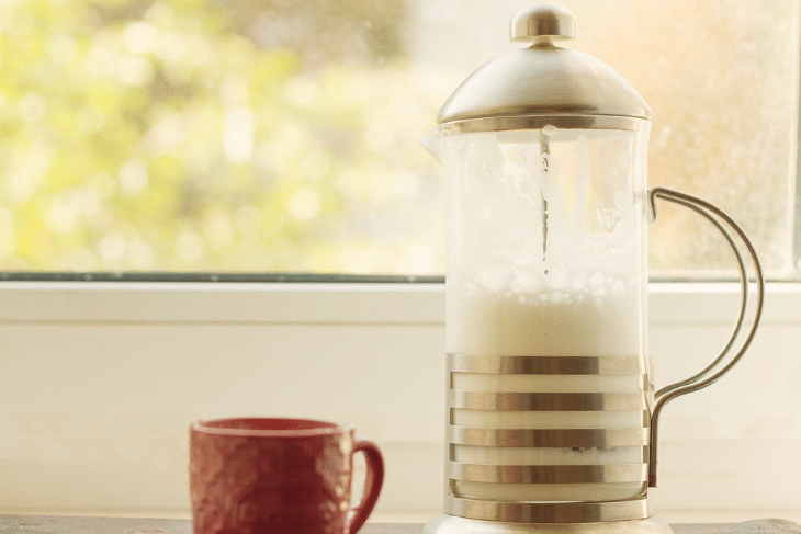 how to froth milk with a French Press
